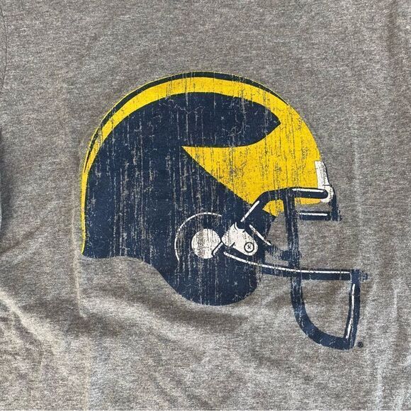 Michigan Wolverines Football Tee Shirt Large Fitted Baby Tee - Picture 3 of 4